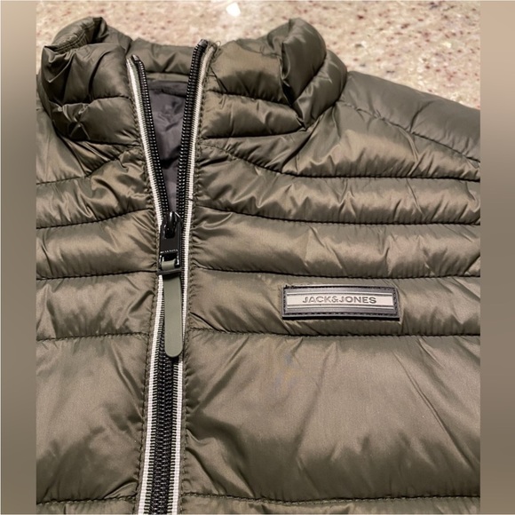 Vest by Jack&Jones - Picture 4 of 6